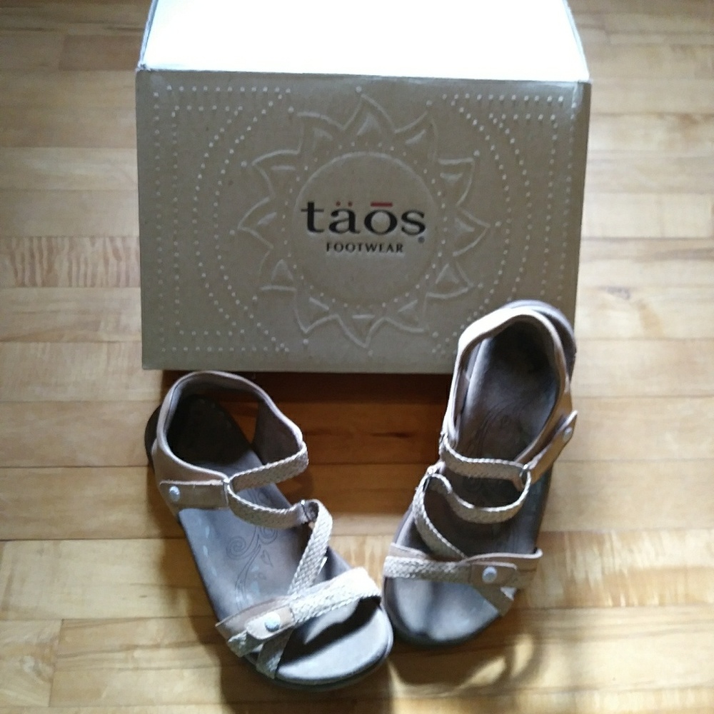 Taos Sandals